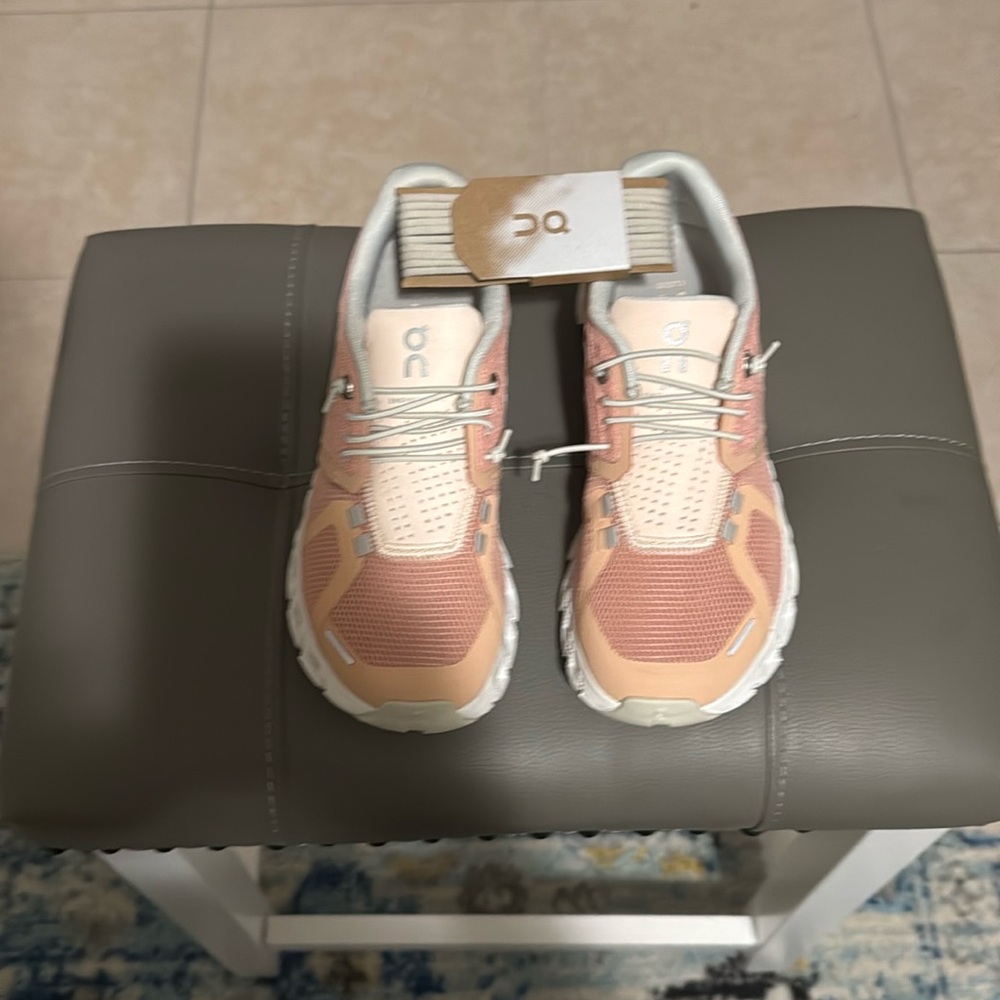 “CLOUD SHOES”